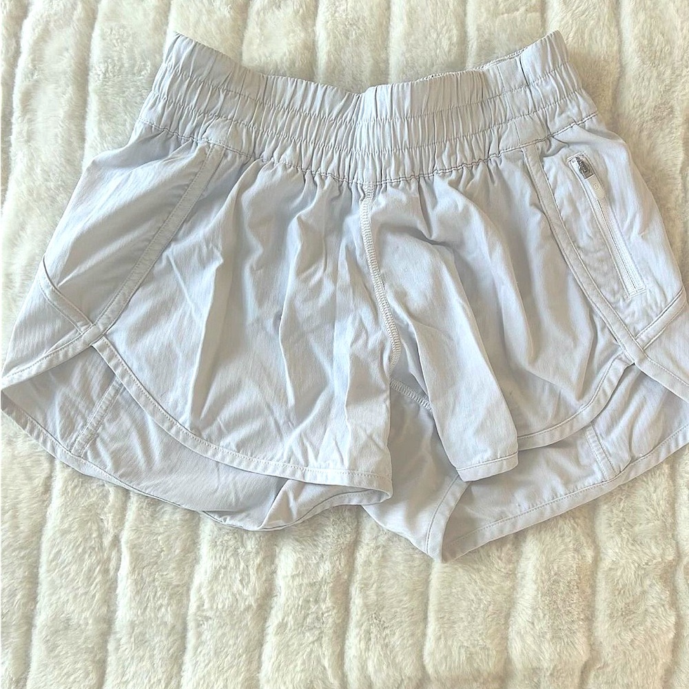 white lulu shorts